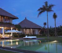 Villa Shalimar, Pool at Night