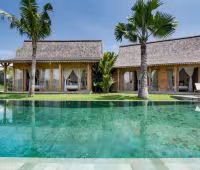 Villa Mannao, Piscina