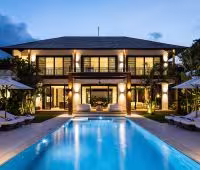 Вилла Gendang, Вилла в ночное время